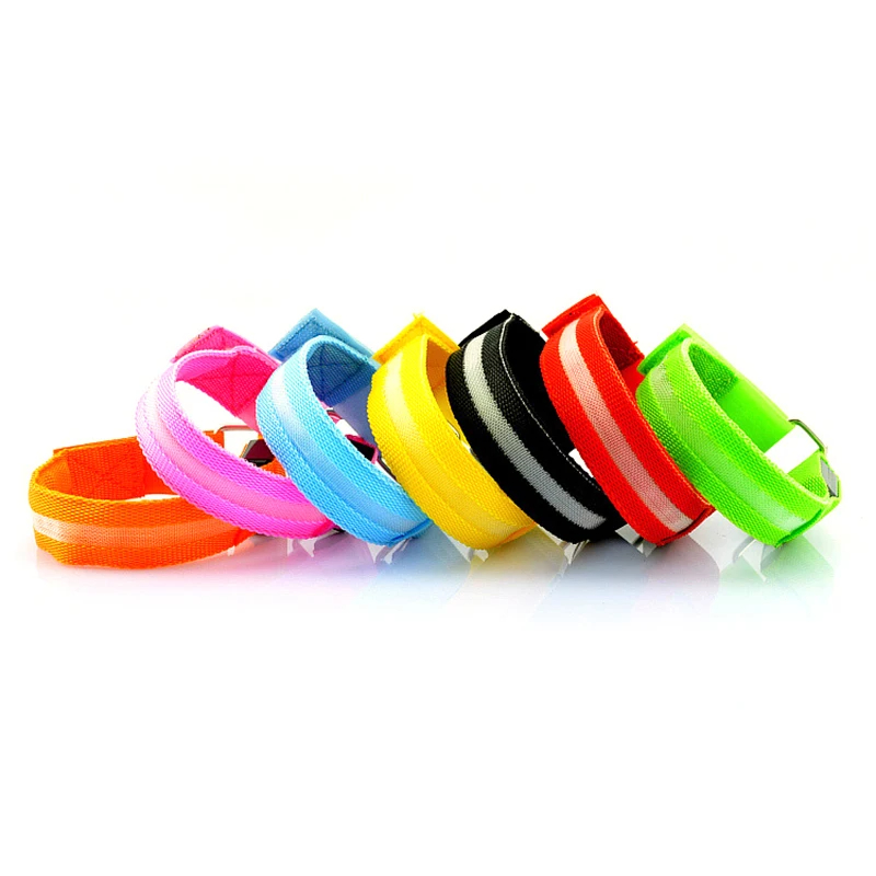 Outdoor Night Running Armband  - Cycling Gear Charging Station 评论和价格